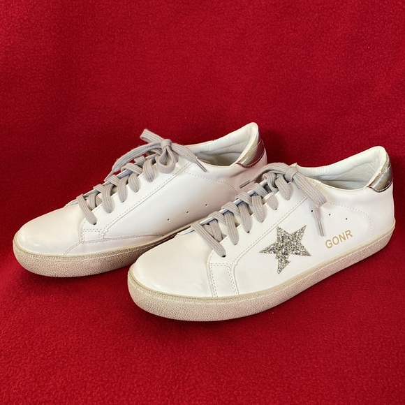 New White Vintage-Look Designer-Like Sneakers w/Silver Glitter Stars Euro 44 - Picture 3 of 8